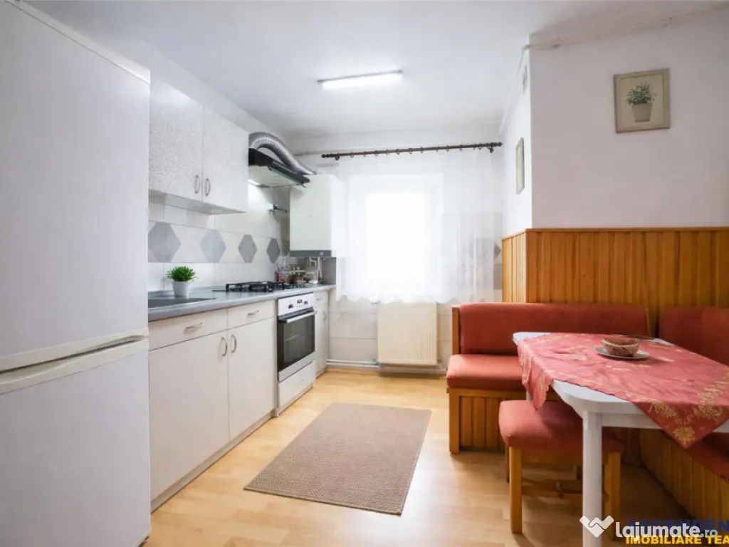 FILM! Apartament 3 camere, decomandat, Lenin, sau schimb 