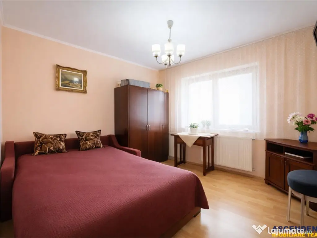 FILM! Apartament 3 camere, decomandat, Lenin, sau schimb 