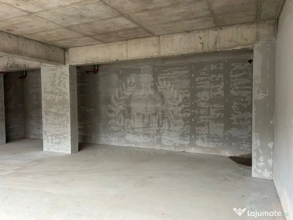 SPATIU COMERCIAL // ALBERT - GRADINILE // 101 MP 