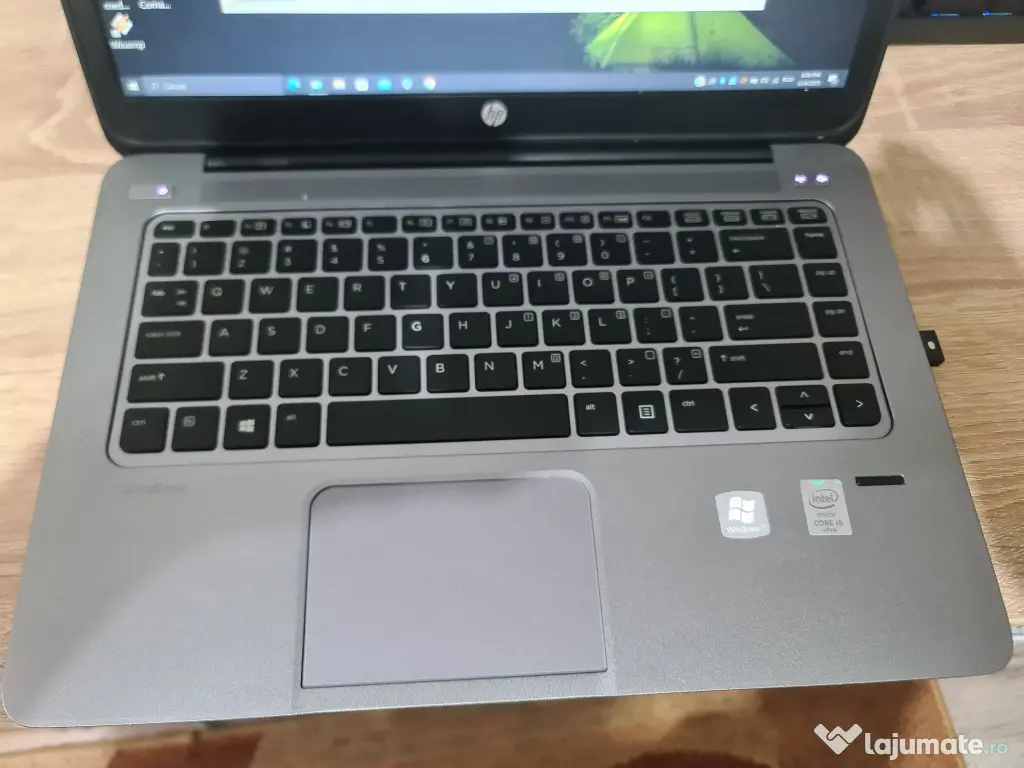 Laptop Hp Folio 1040 