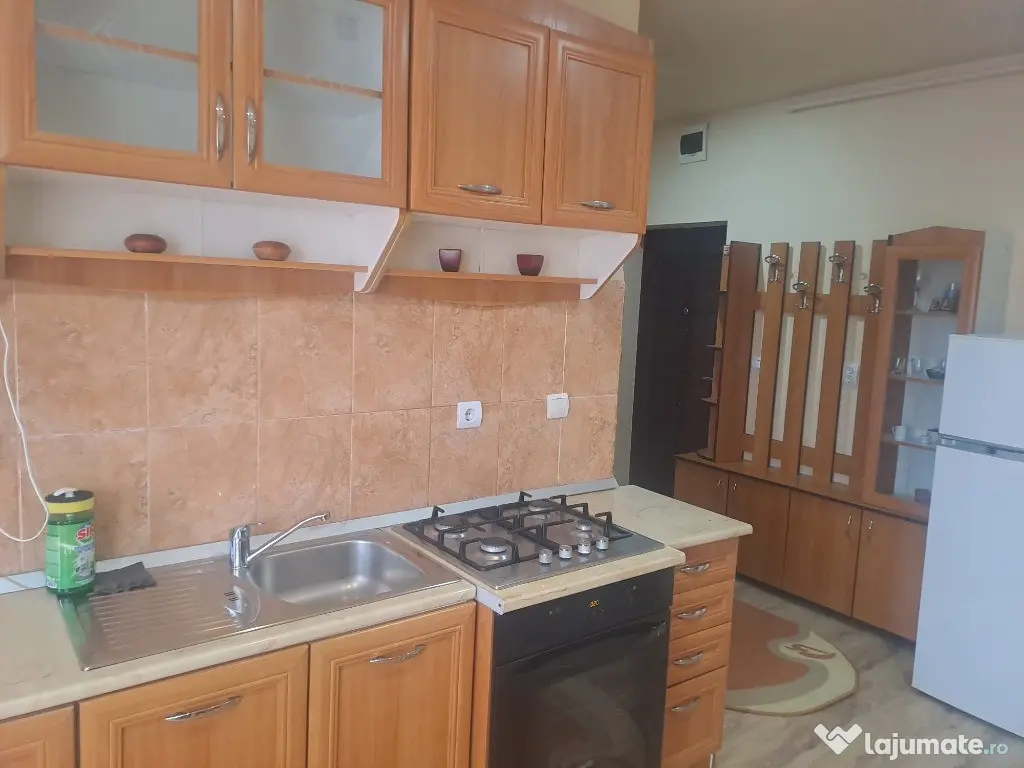 Apartament de inchiriat 