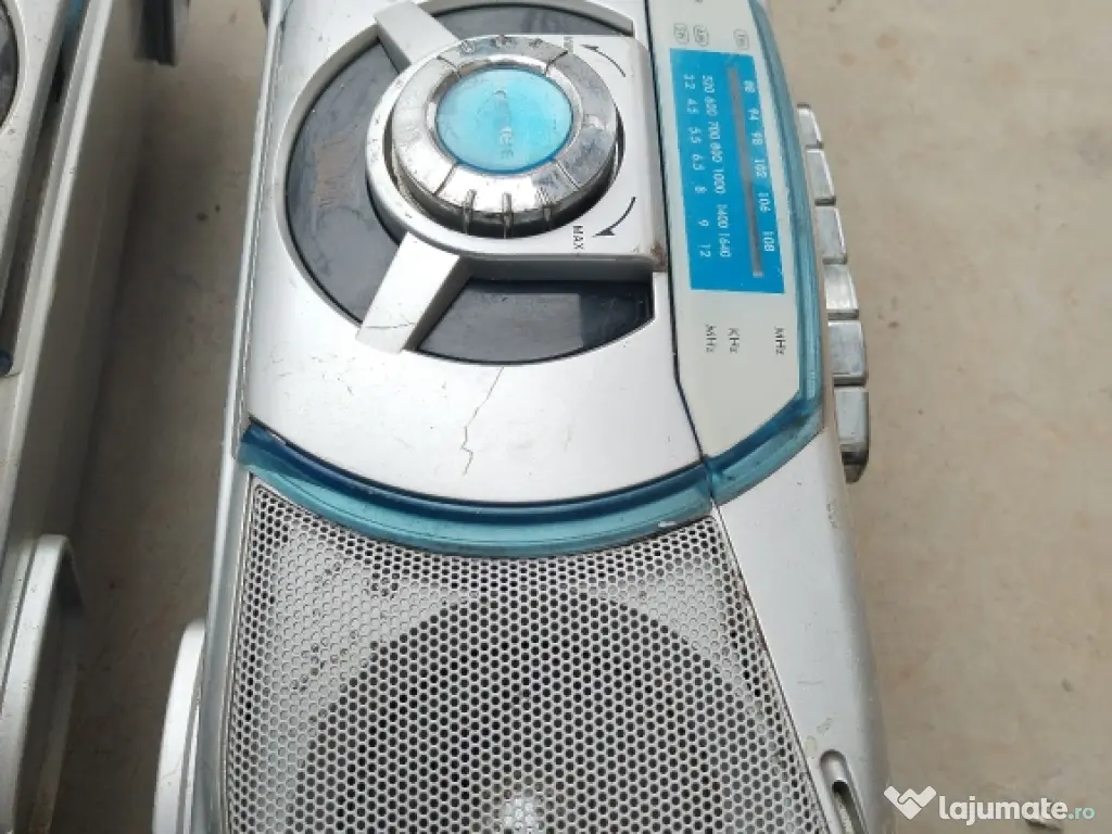 Radio casetofon portabil Victronic 