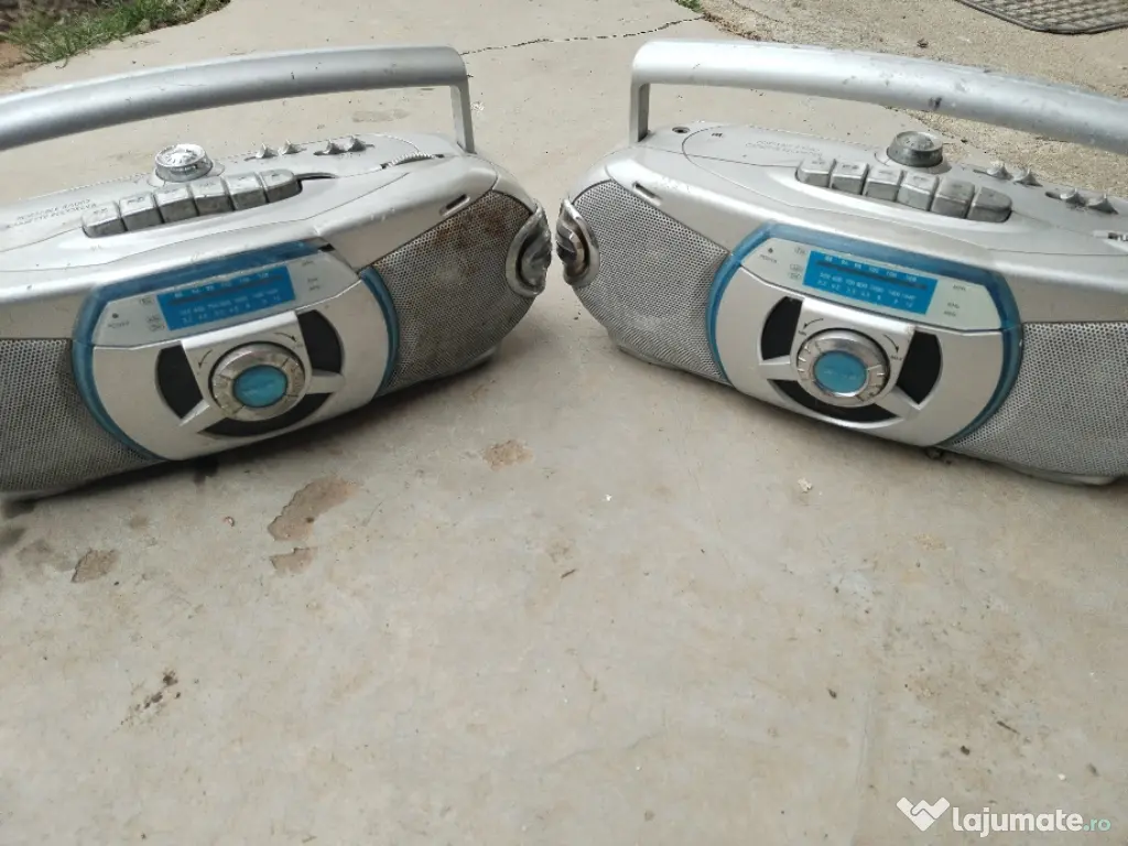 Radio casetofon portabil Victronic 