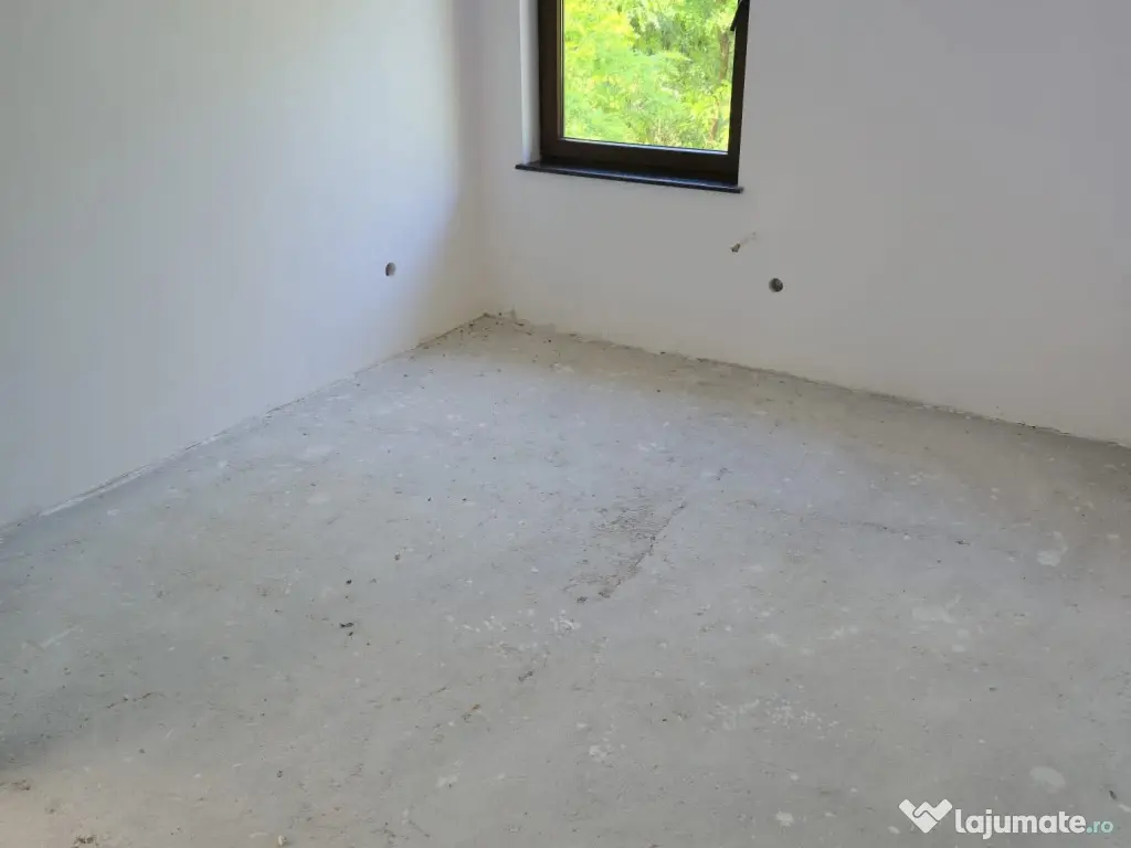 Casă de vânzare în comuna Gârcina 