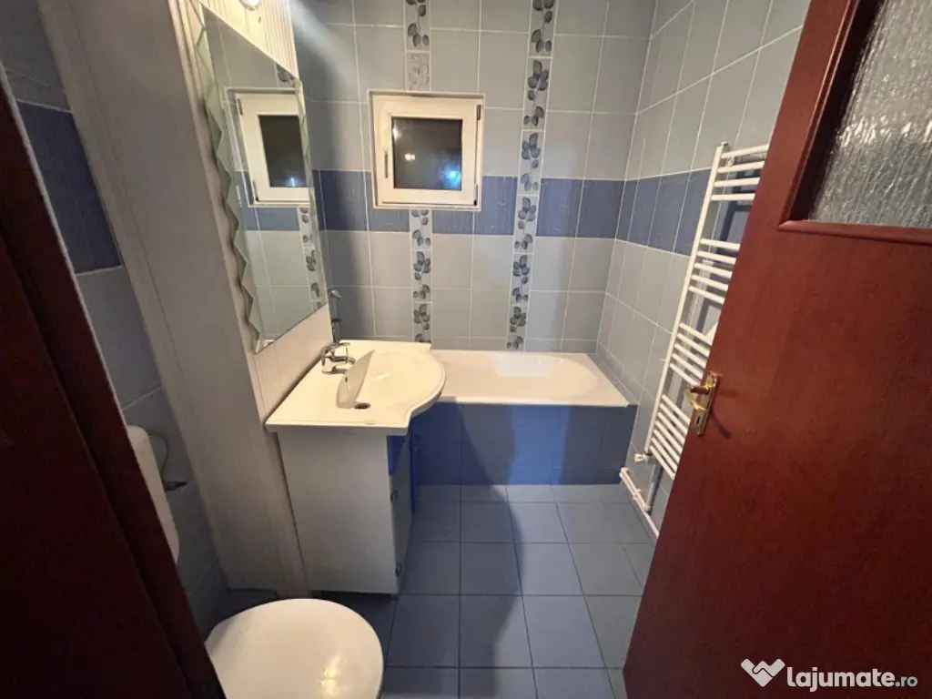 Inchiriez apartament 3 camere, centrala proprie,  Focsani Cuza Voda 