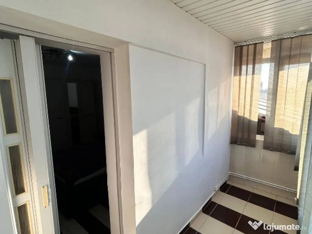 Inchiriez apartament 3 camere, centrala proprie,  Focsani Cuza Voda 