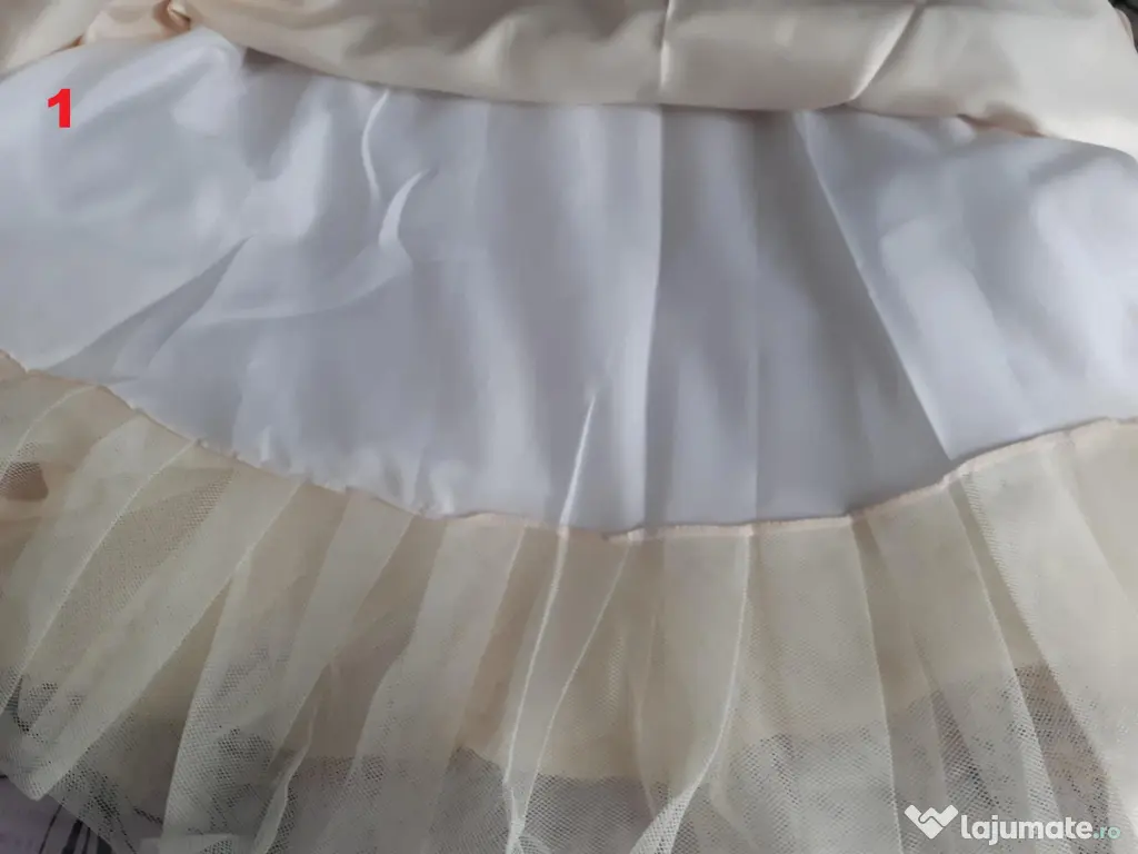 Rochie crem eleganta marime 40