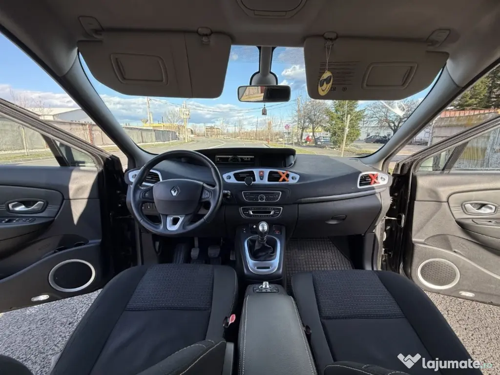 Renault scenic  an 2009 