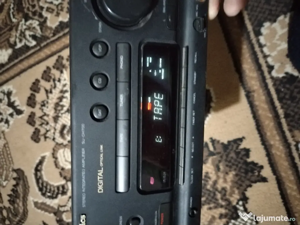 Turn Technics seria CH700 