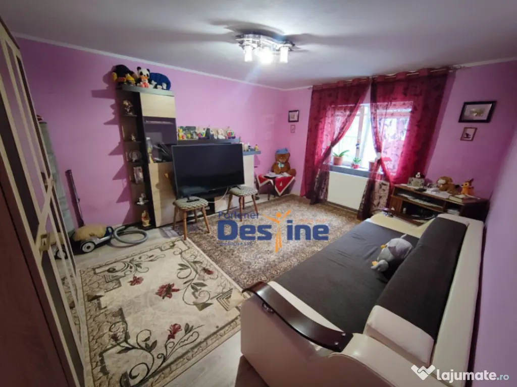 Apartament 2 camere 68 mp + 300mp curte, terasă și beci CU 