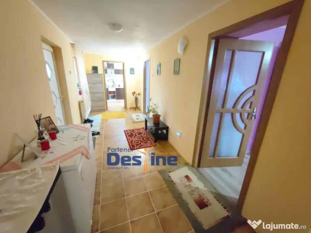 Apartament 2 camere 68 mp + 300mp curte, terasă și beci CU 