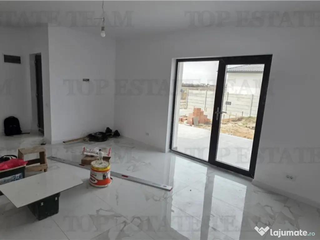 Vila individuala moderna cu 4 camere , 2 bai ,terasa 25mp, i 