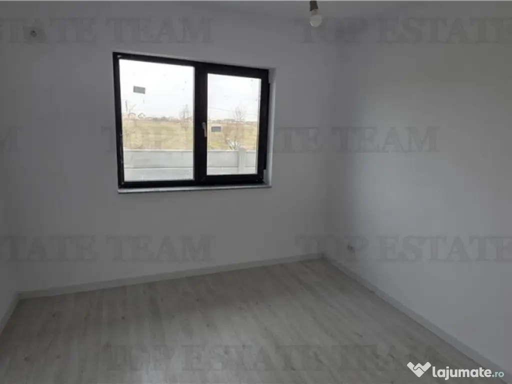 Vila individuala moderna cu 4 camere , 2 bai ,terasa 25mp, i 