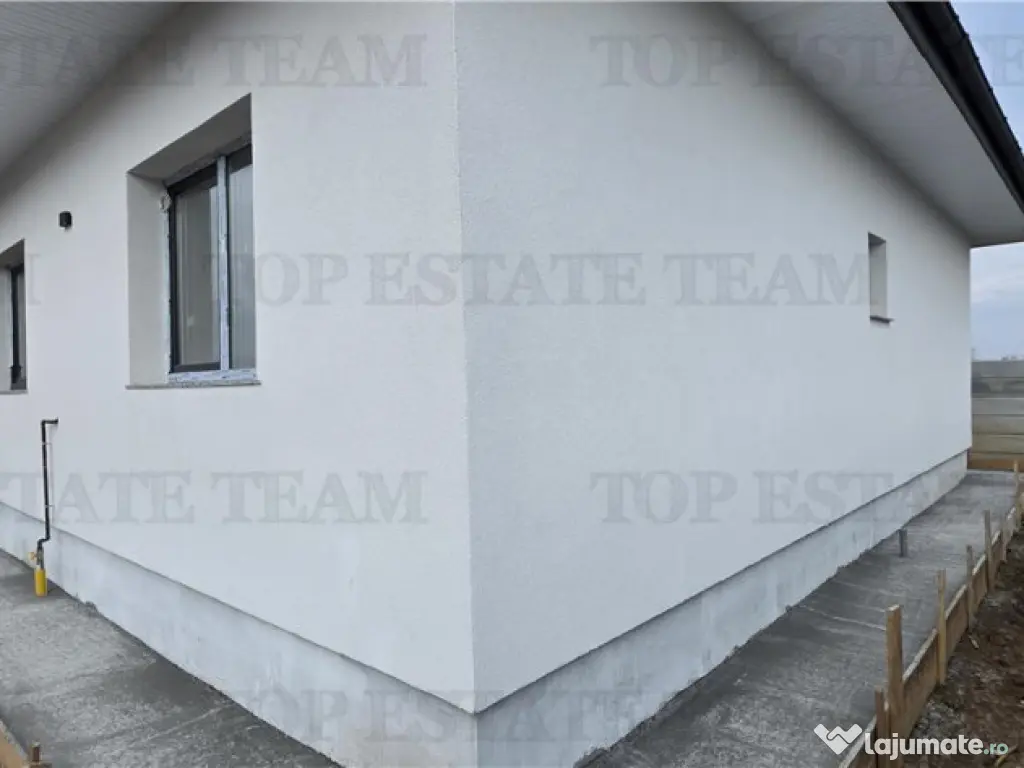 Vila individuala moderna cu 4 camere , 2 bai ,terasa 25mp, i 