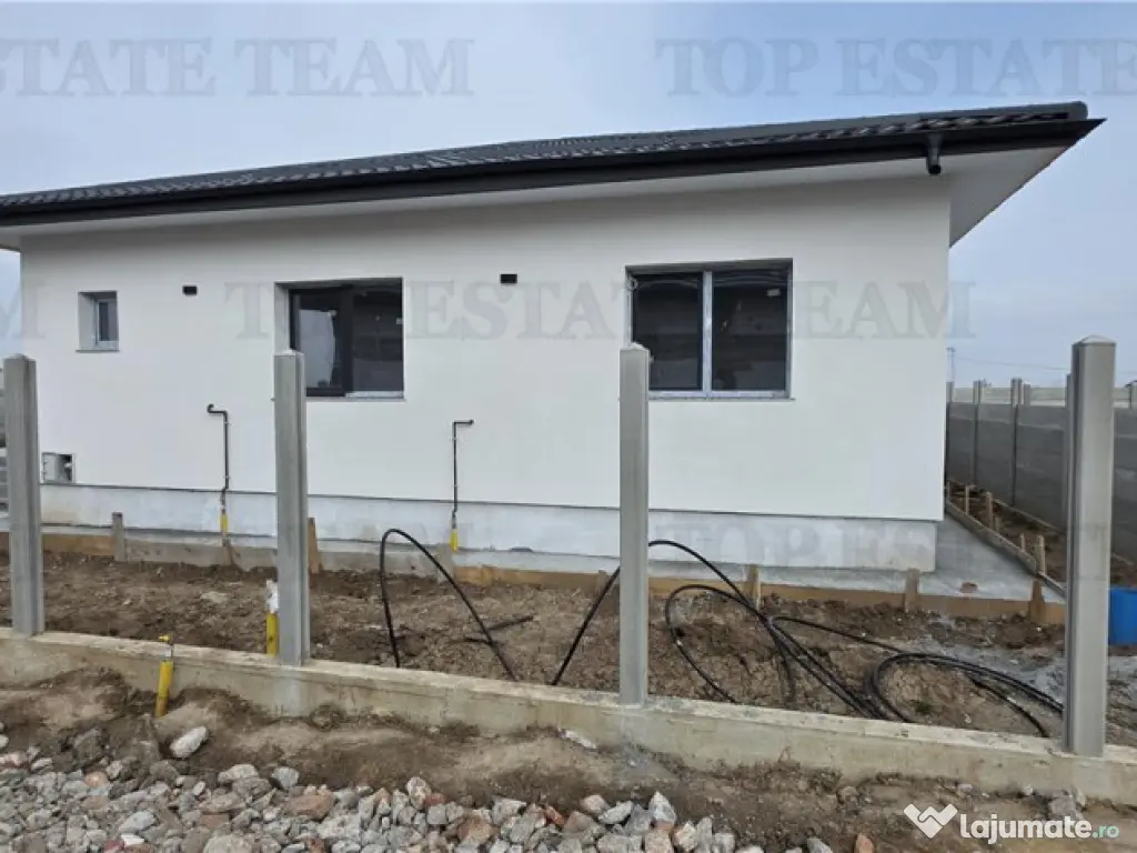 Vila individuala moderna cu 4 camere , 2 bai ,terasa 25mp, i 