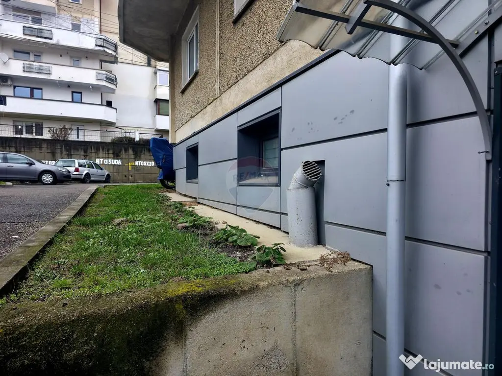 Spațiu comercial de 68mp de vânzare în zona Central/ s... 