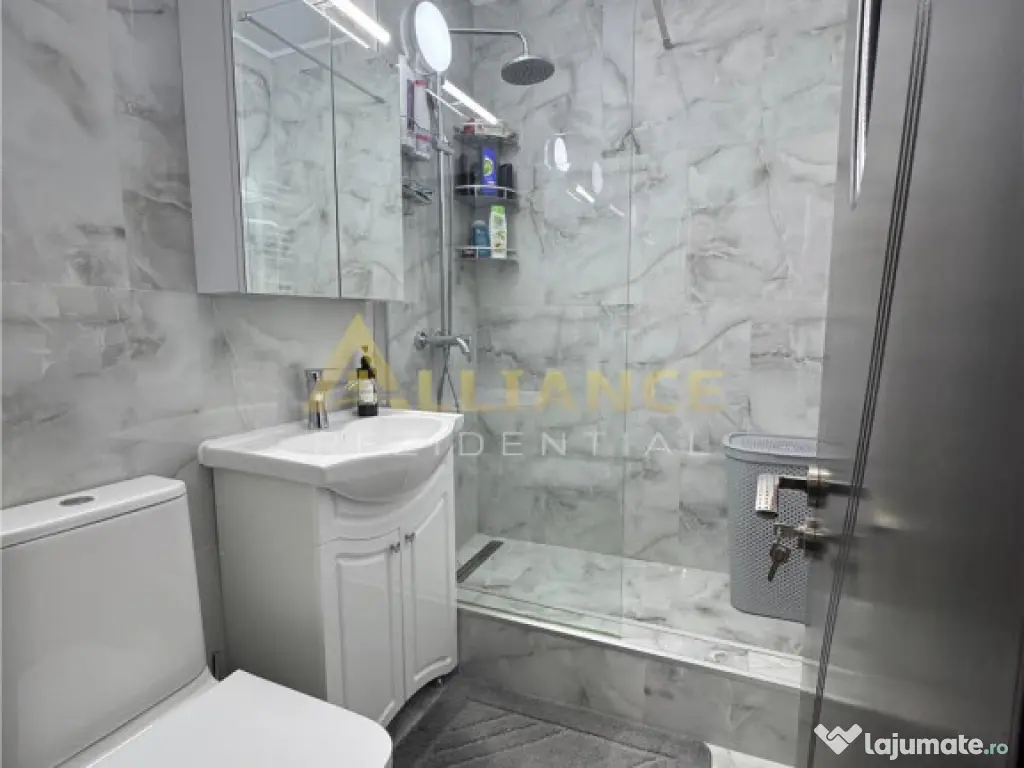 Apartament 3 camere decomandat { Grand Arena } 