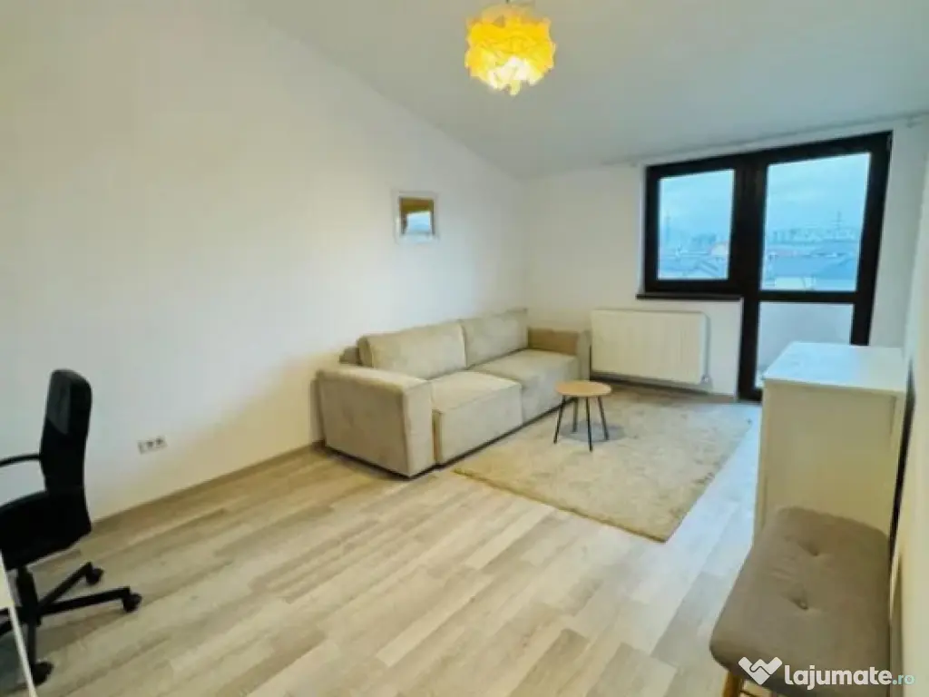 Garsoniera decomandata - zona Tractorul 