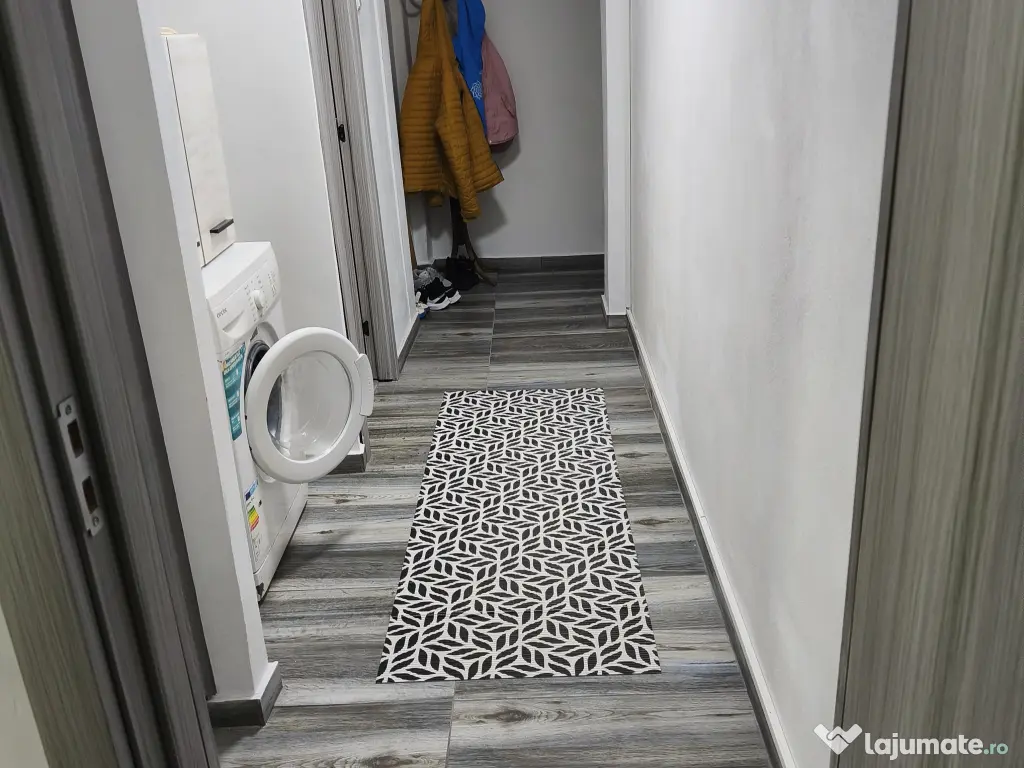 Apartament de închiriat 2 camere central