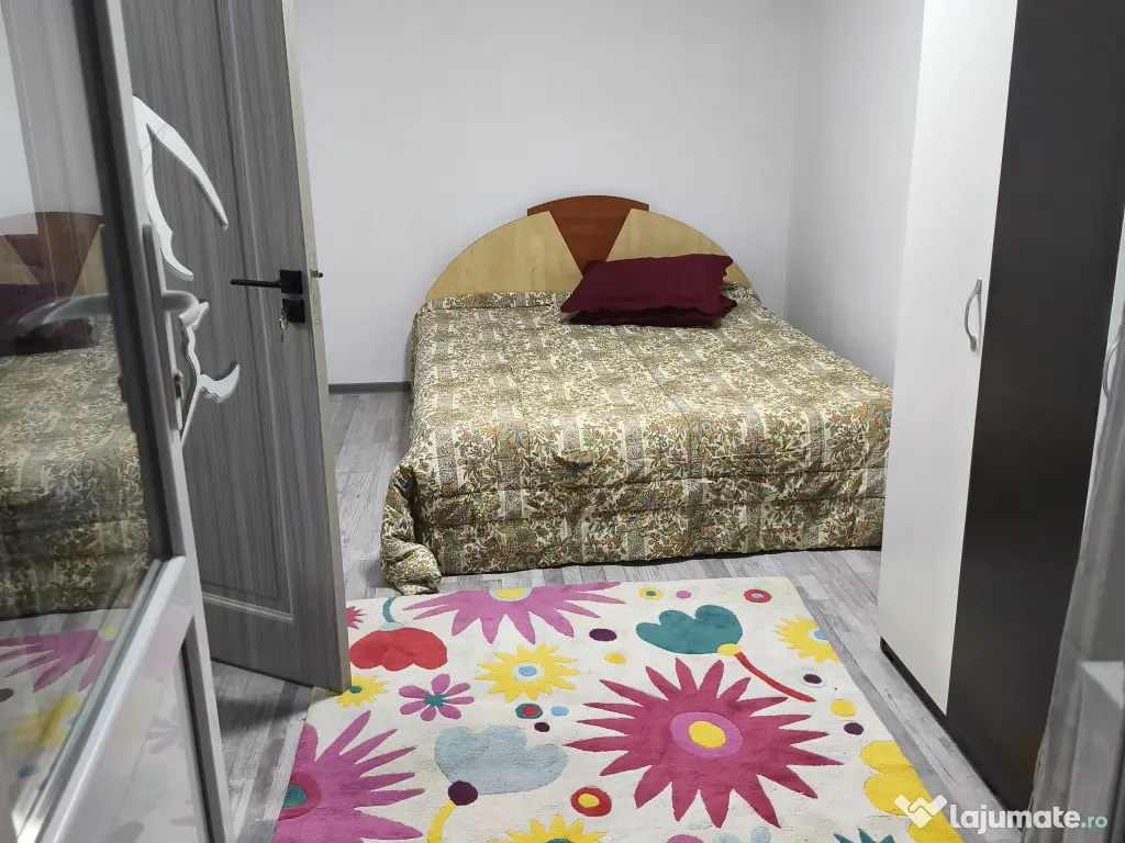 Apartament de închiriat 2 camere central