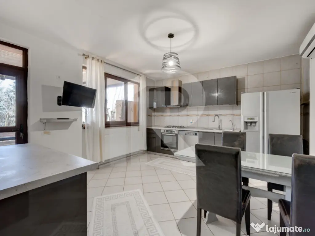 ADUNATII-COPACENI - APARTAMENT 90 MP, LOT 787 MP! 