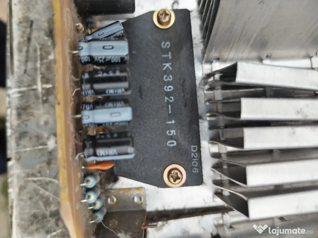 STK392-150 proiector video CRT 