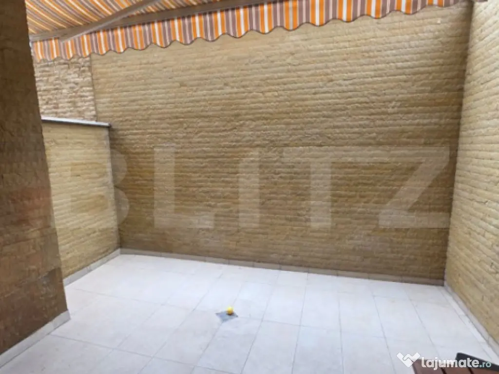 Apartament 2 camere, cu terasă de 20 mp, Zona Vivo