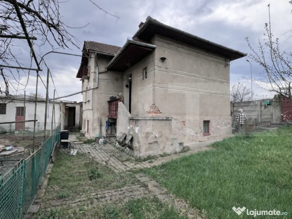Casă de vânzare in zona ultracentrală, teren 489 mp, 92 m 