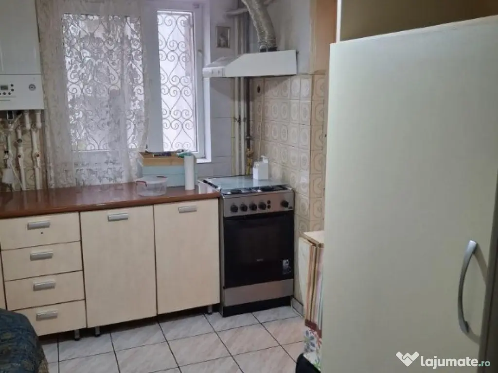 Sat Vacanta, Tomis Nord, de vanzare 2 camere, parter, gaze 