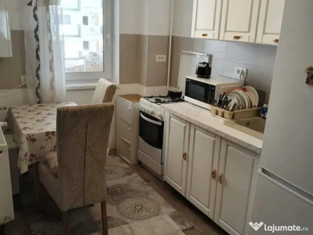 Apartament 2 camere 53 mp, etajul 1, boxa la subsol, Tractor 