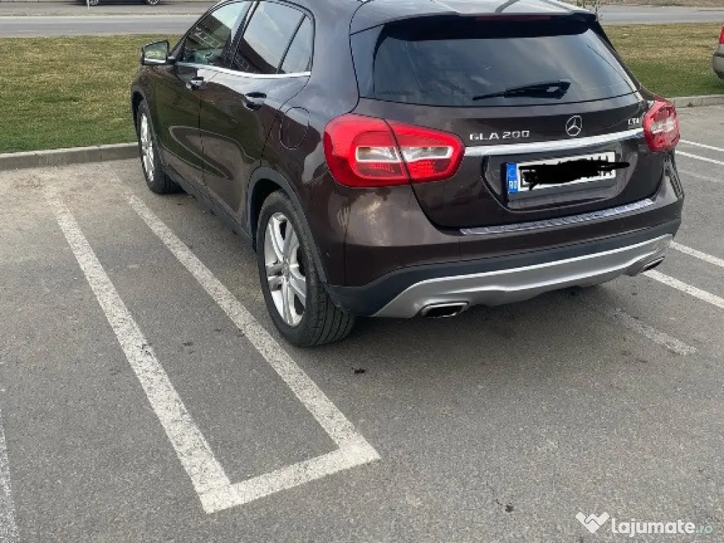 MERCEDES-BENZ GLA 200d 
