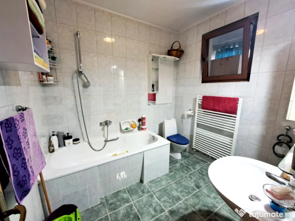 Casă spațioasă P+E+M de vânzare – Hărman | 5 camere | 
