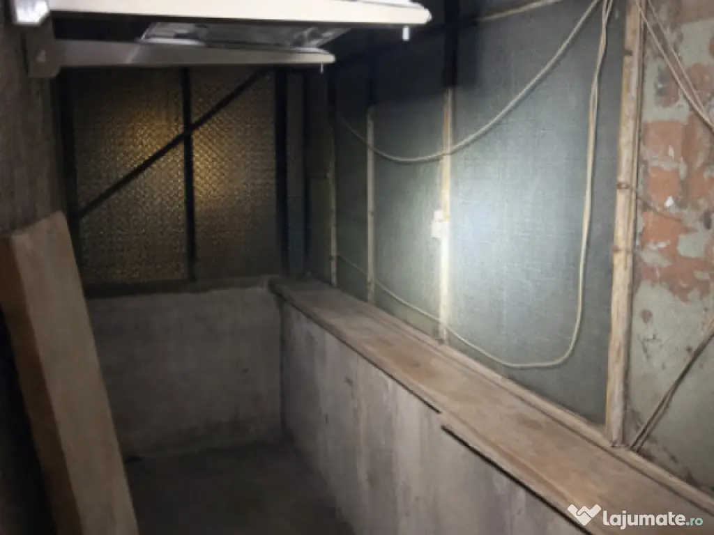 Oferta Paste-Apartament 4 camere decomandat, vis-a-vis de El 