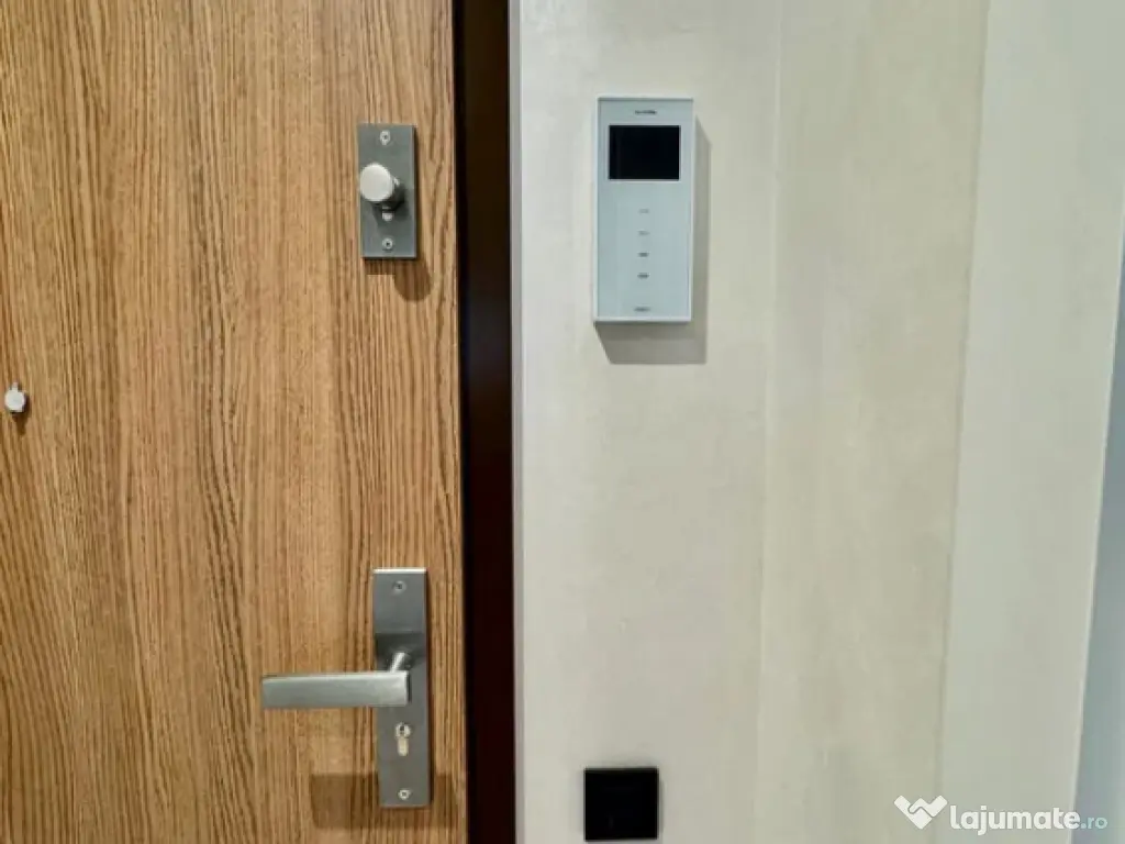 Apartament 2 camere, decomandat - zona Racadau 