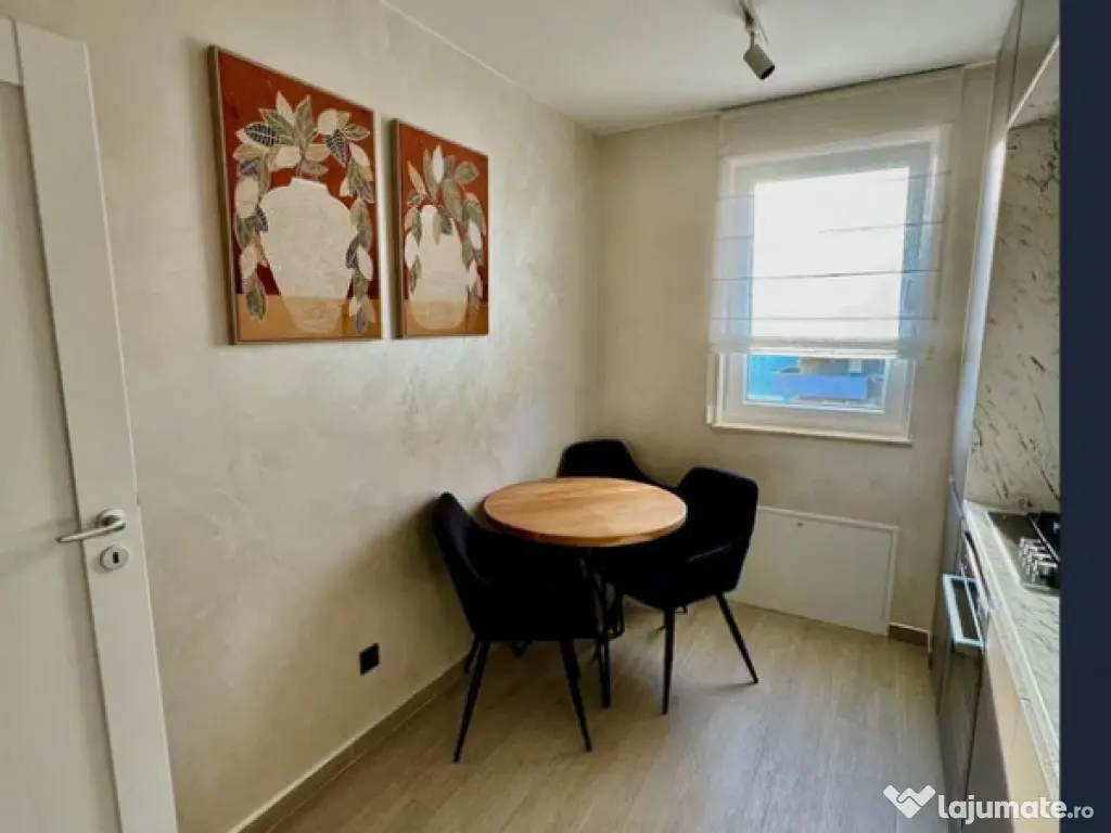 Apartament 2 camere, decomandat - zona Racadau 