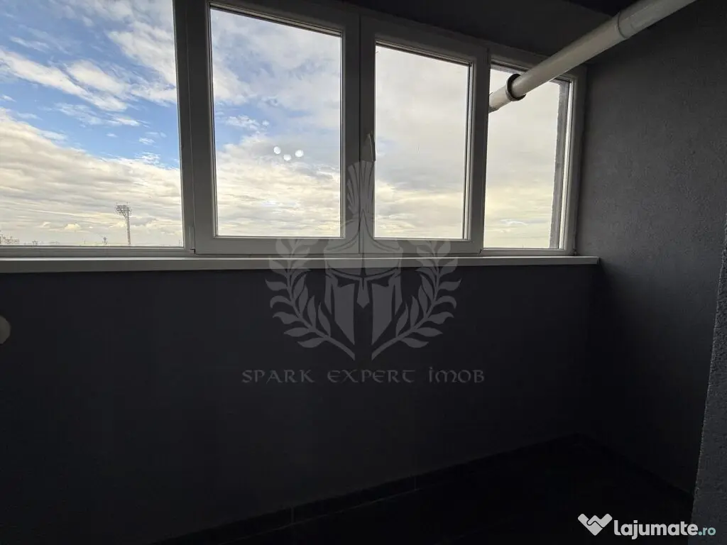 Inchiriere apartament 2 camere, parcare, Cartier 9 Mai, 