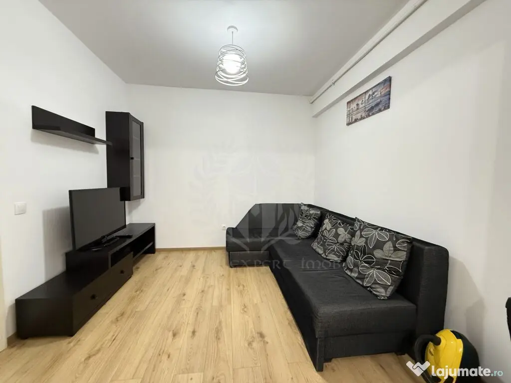 Inchiriere apartament 2 camere, parcare, Cartier 9 Mai, 