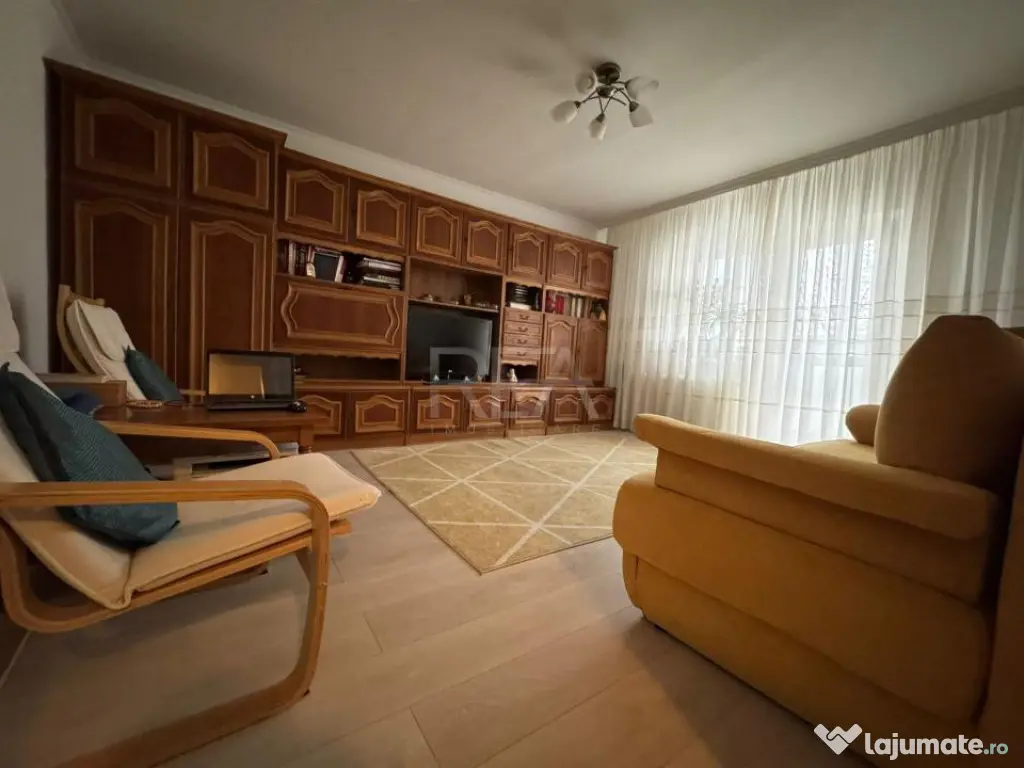 3 camere Vitan-Piața Foișorului decomandat,et. 2,an 1990,7 