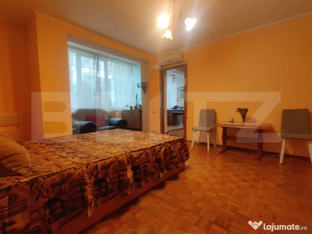 Apartament 2 camere, zona centrala. 