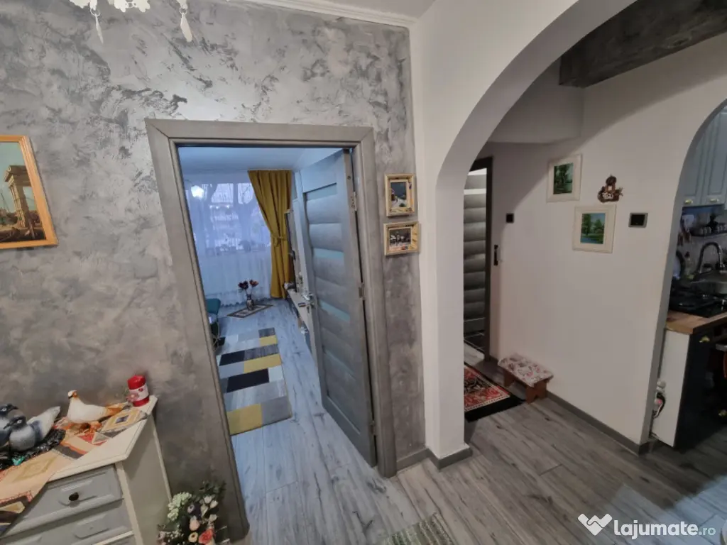 Apartament 2 camere decomandate, renovat, mobilat, utilat- M 