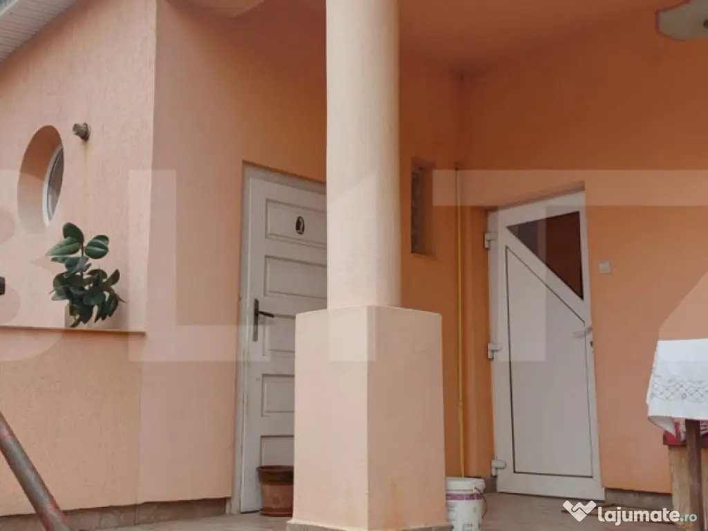 Casă din caramida cu grădină în Micro 17, zonă excelent 