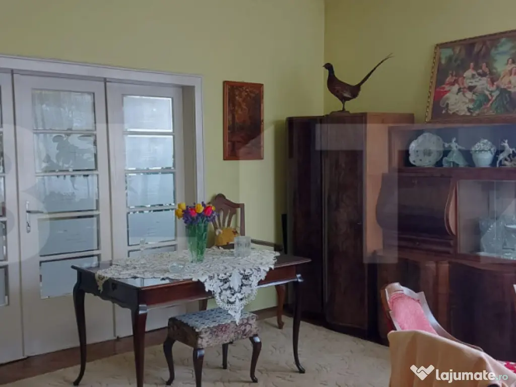 Casă din caramida cu grădină în Micro 17, zonă excelent 