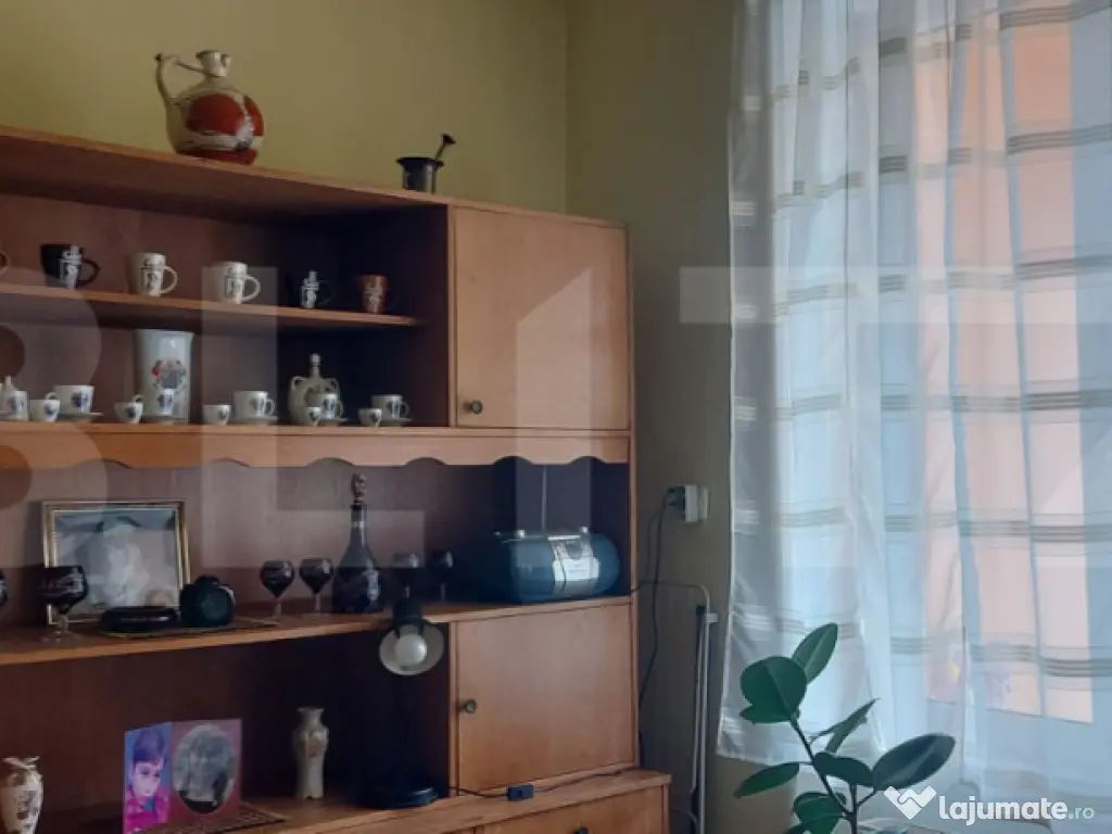 Casă din caramida cu grădină în Micro 17, zonă excelent 