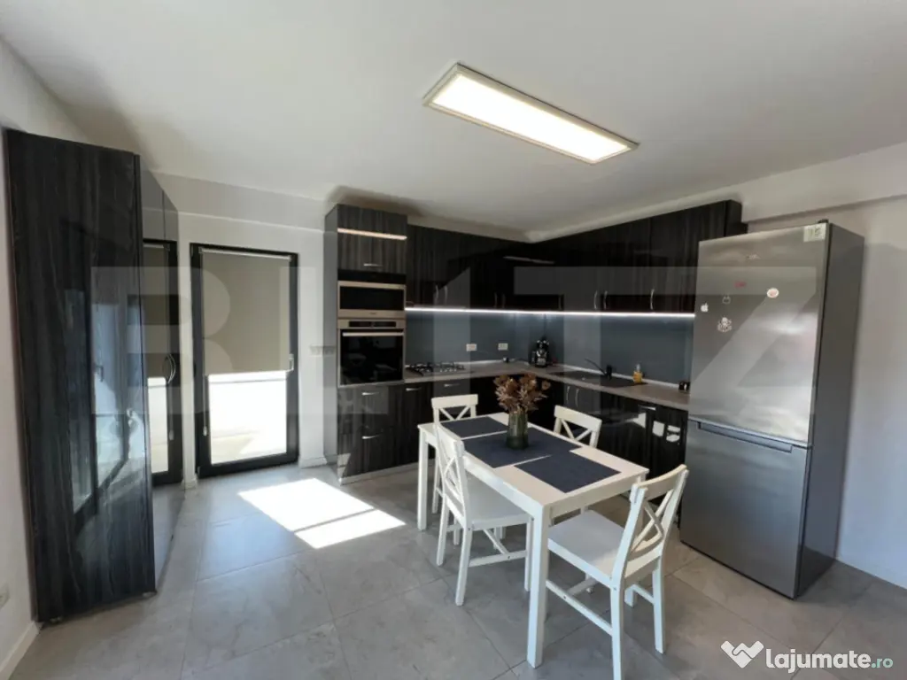 Apartament cu 3 camere,75 mp, zona 1 Mai 