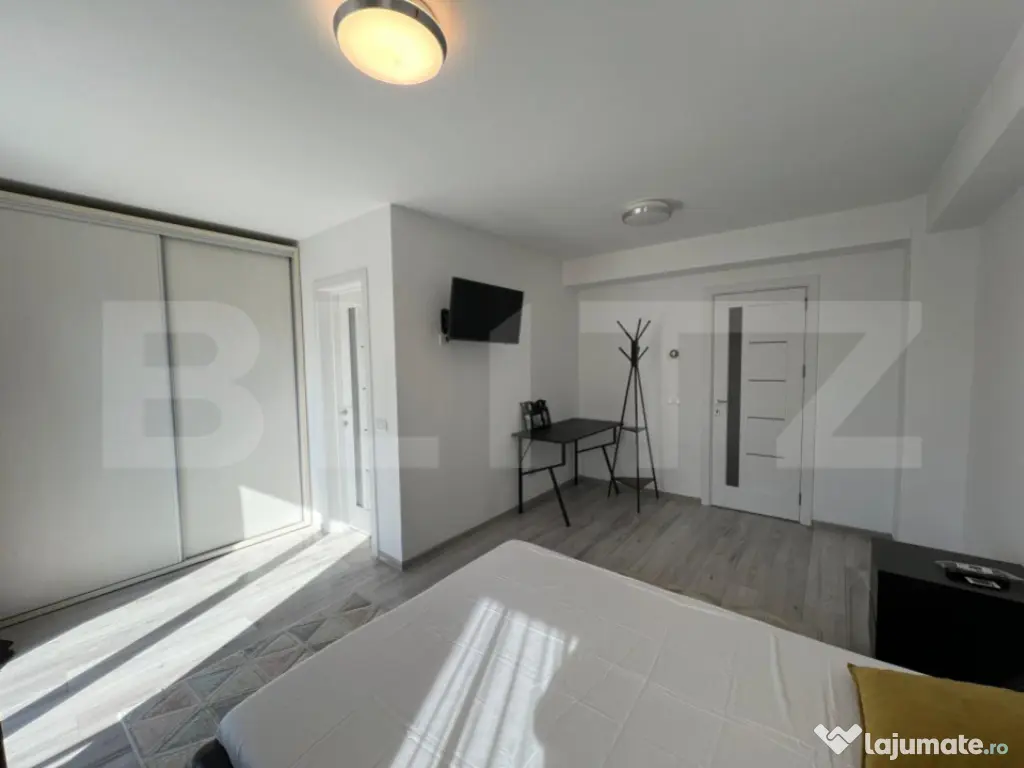 Apartament cu 3 camere,75 mp, zona 1 Mai 