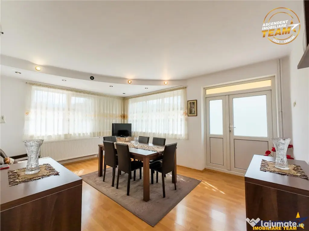 3D! Resedinta notabila,armonios cadru natural,faciliati,Cent 