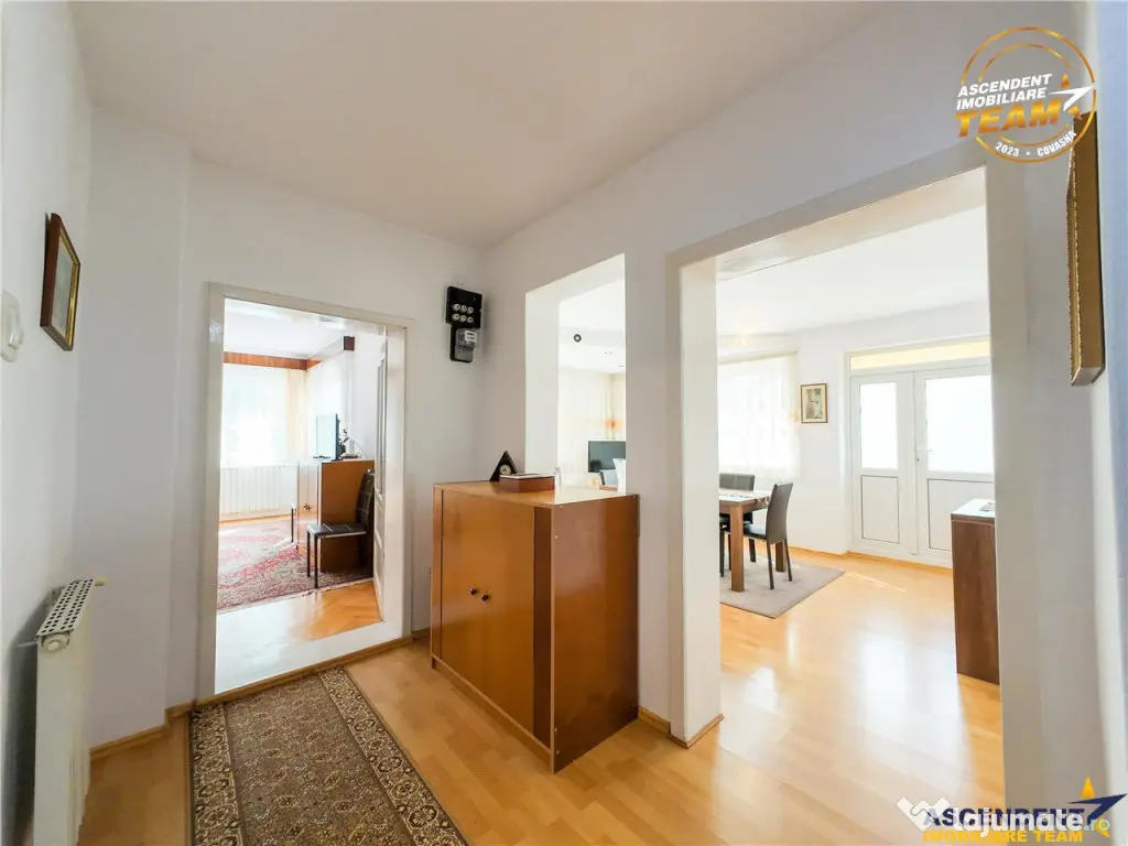 3D! Resedinta notabila,armonios cadru natural,faciliati,Cent 