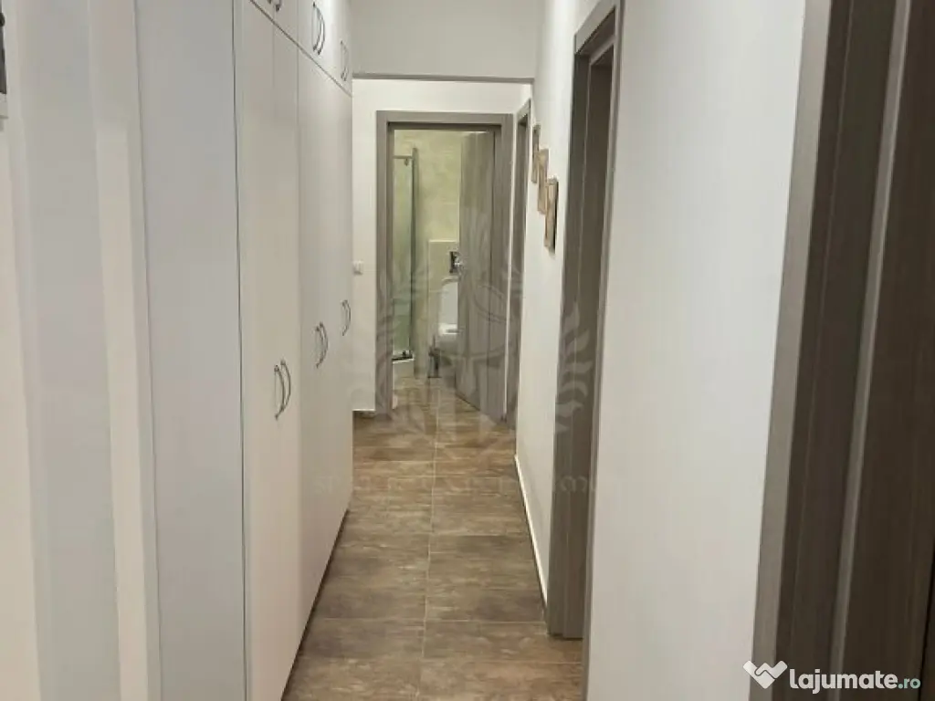 3 CAMERE//MRS SMART//LOC DE PARCARE 