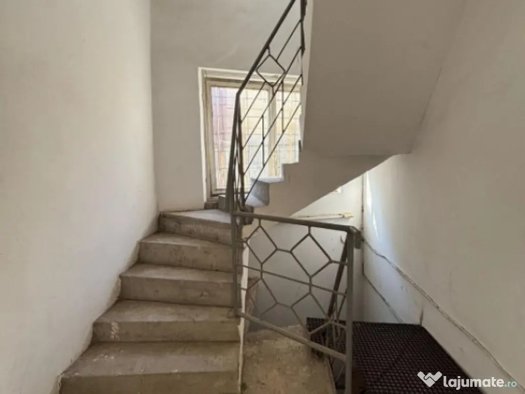 Spațiu comercial 464 mp, P+2+M, zona Fantasy Park 