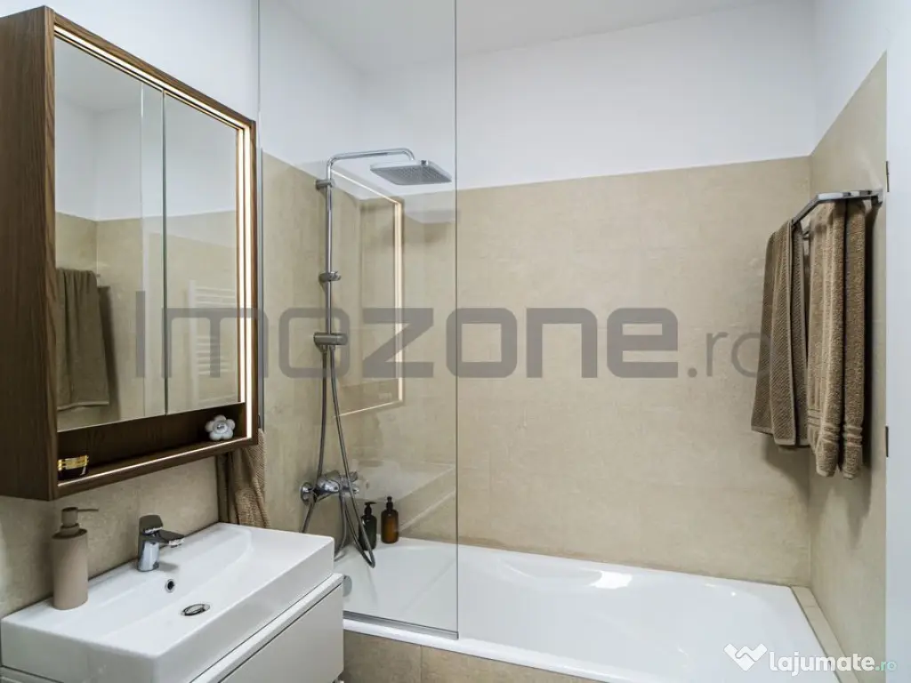 Plaza Mall, 2 camere, decomandat, 60 mp, etaj 2, mobilat,... 